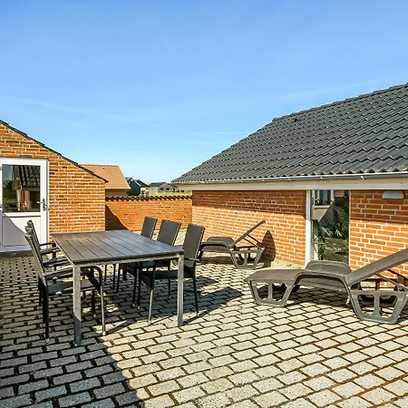 Renovated Pool House With Playground & Wifi-sj410