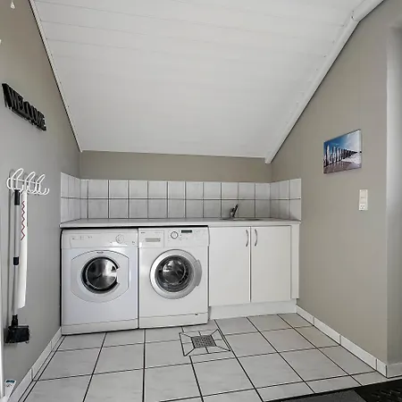 Renovated Pool House With Playground & Wifi-sj410 * Harboør